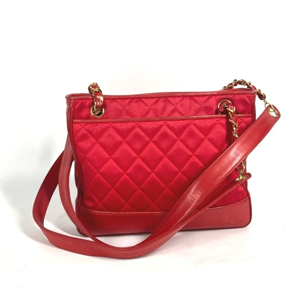 CHANEL Vintage Red Leather Shoulder Bag